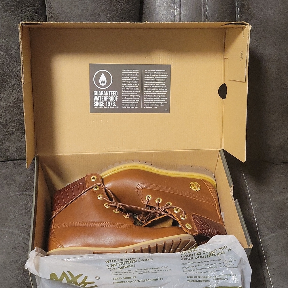 Timberland boots women's size 7-NIB